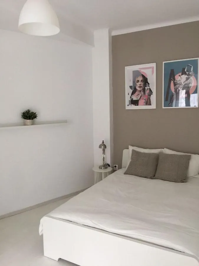 Superb Apartment In Center Bucarest